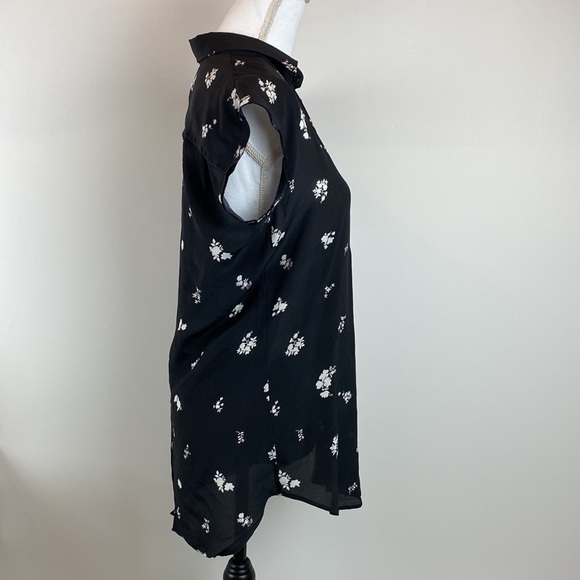 Golden Goose 100%silk sleeveless blouse in size S - Picture 6 of 10